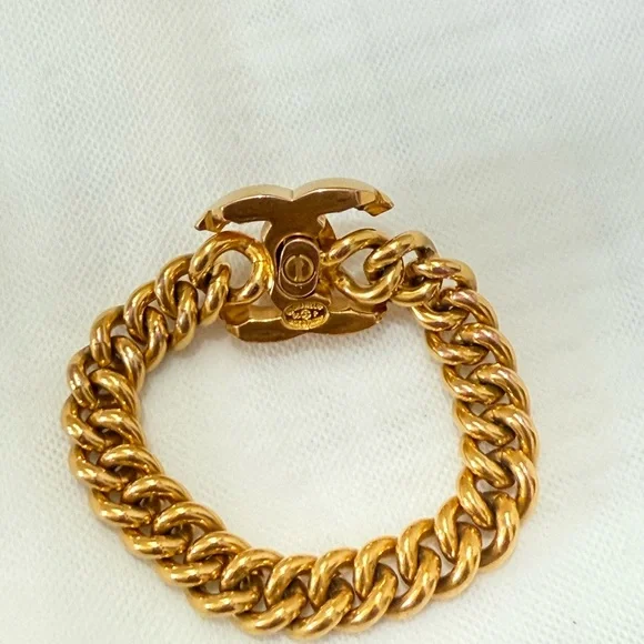 CHANEL CC Turnlock Gold Chain Bracelet